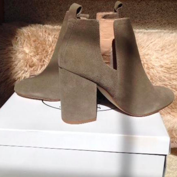 Host Pick🌟Steve Madden Nayna Suede Cutout Booties - Picture 2 of 6
